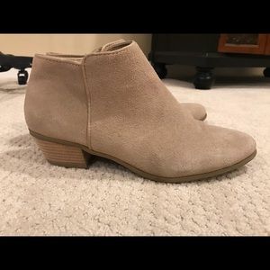 Crown Vintage Suede Ankle Boots